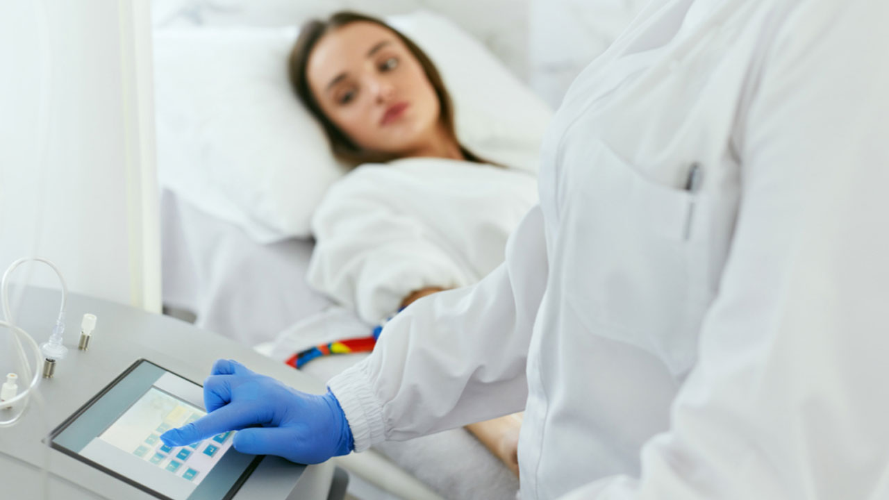 Skolyoz Nedir Tedavisi Nasıl Olmalıdır